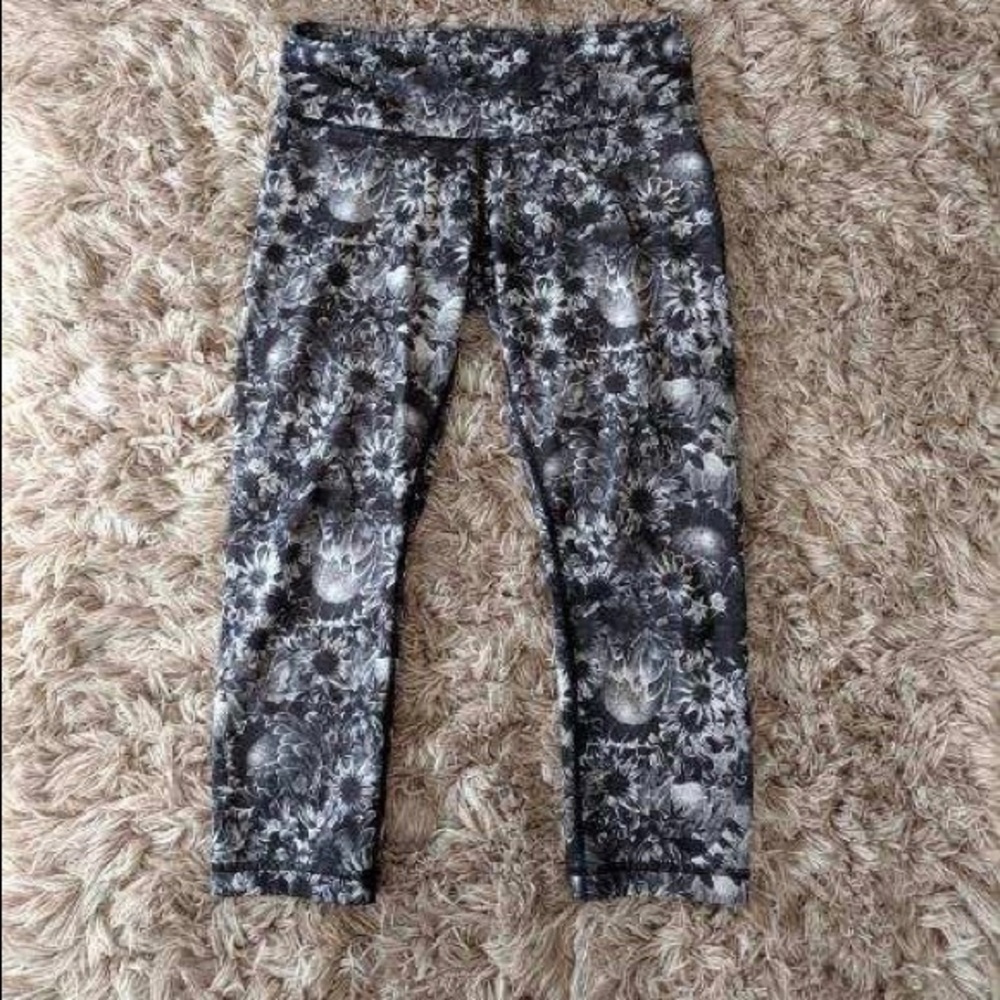 Lulu lemon cropped leggings